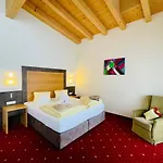 Wellness- Und Egger Hotel 4*