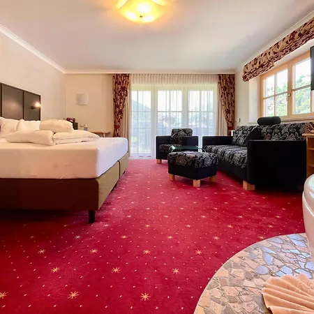 ホテル Wellness- Und Egger 4*