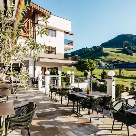 Hotel Wellness- Und Egger 4*