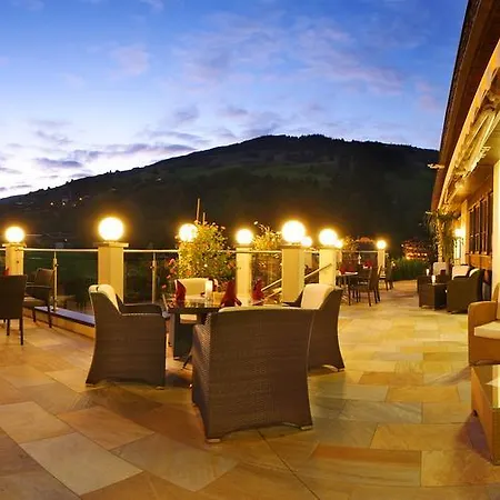 Wellness- Und Egger Hotel 4*